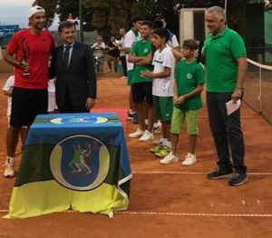 Matteo Fago premiato dal Presidente Francesco Sofia.